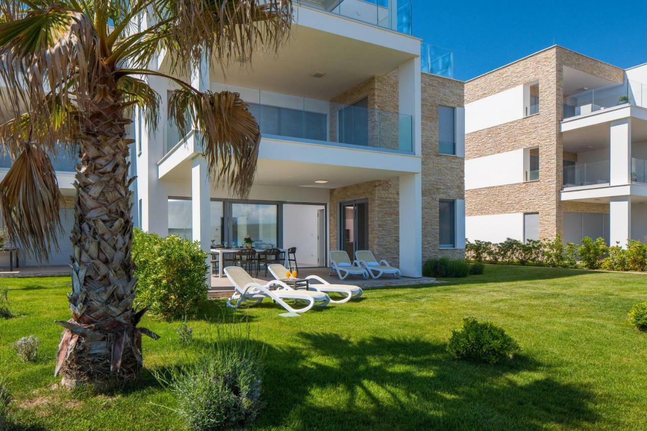 Luxury Design Beach Front Apartment Sukošan Exterior foto